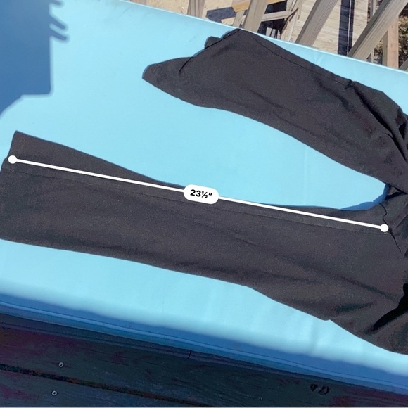 Bundle of Two WHBM & Cabi Black Leggings - Picture 11 of 14